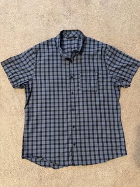 Travis Mathew Men's Blue and Black Check Short Sleeve Button-Down